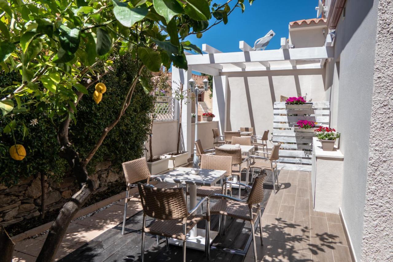 Marme Hotel San Teodoro  Exterior photo