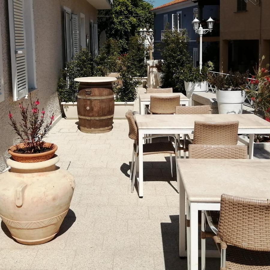 Marme Hotel San Teodoro  Exterior photo