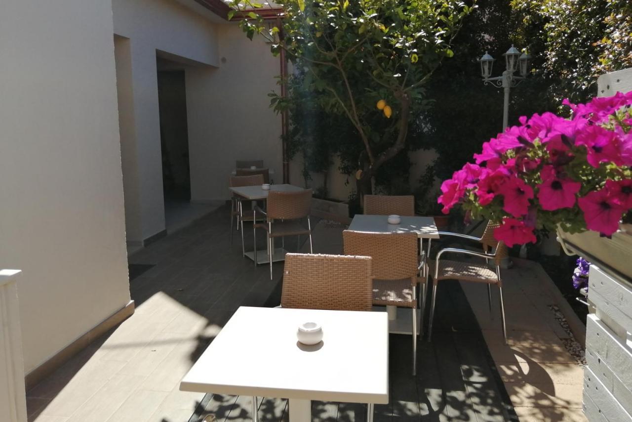 Marme Hotel San Teodoro  Exterior photo